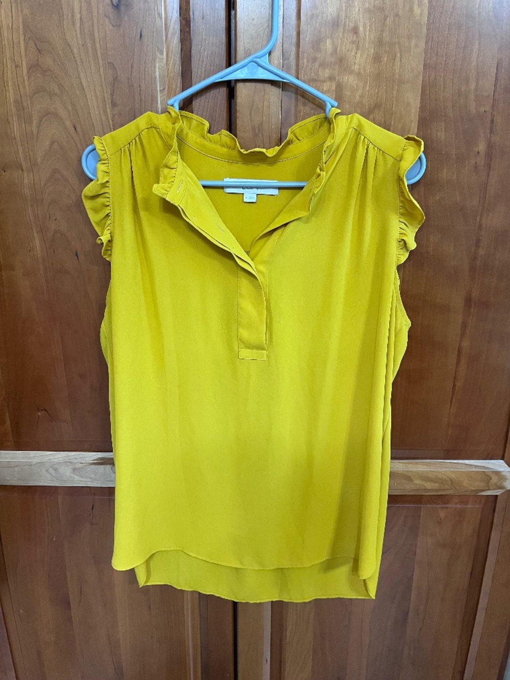 Loft sleeveless ruffle tank